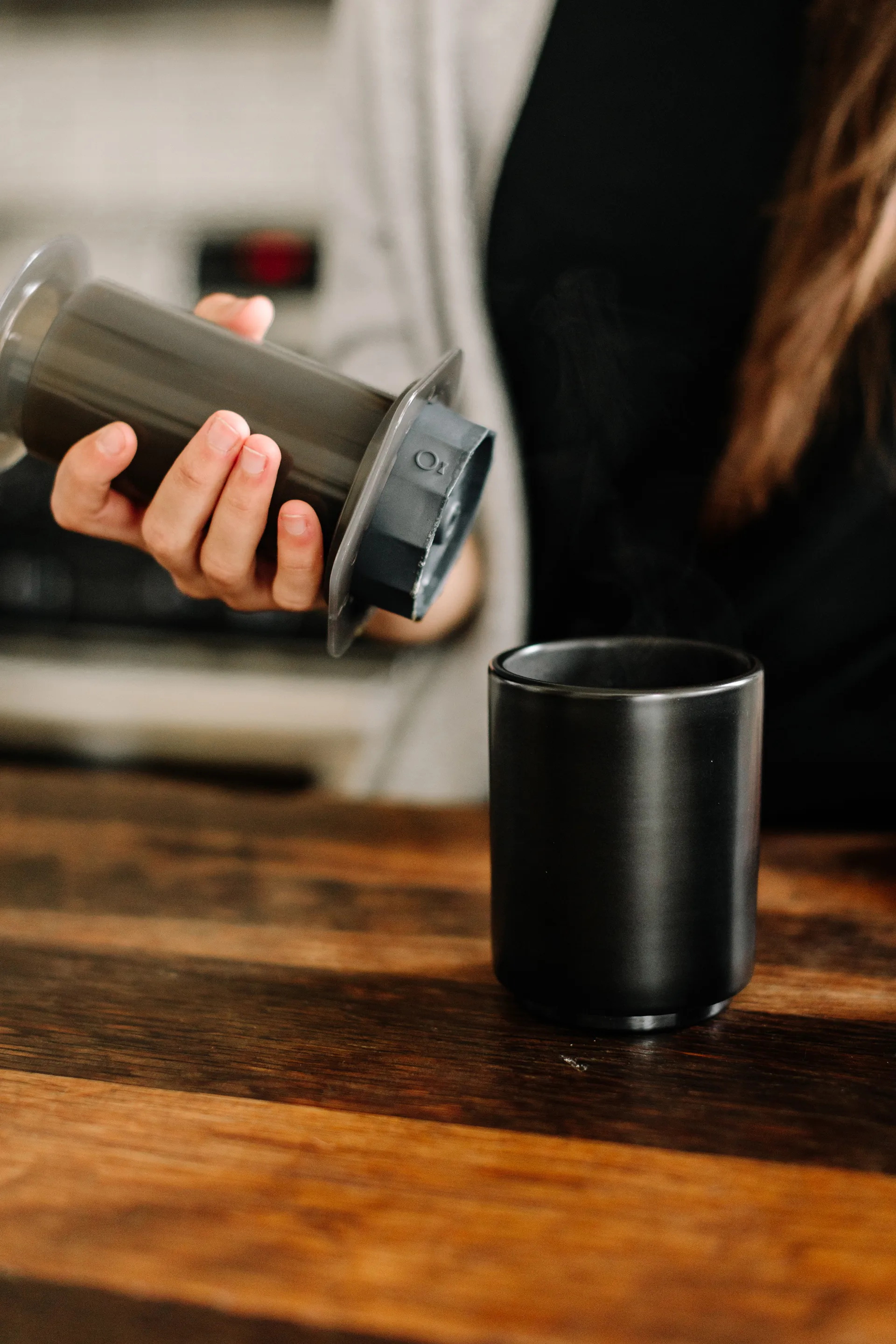 Tazza da caffelatte Monty Milk Arts 32,5 cl, Nero Fellow