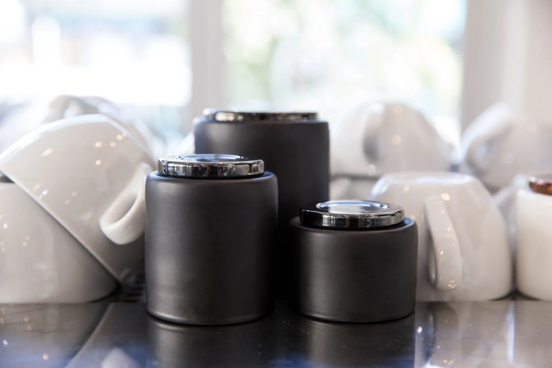 Tazza da caffelatte Monty Milk Arts 32,5 cl, Nero Fellow