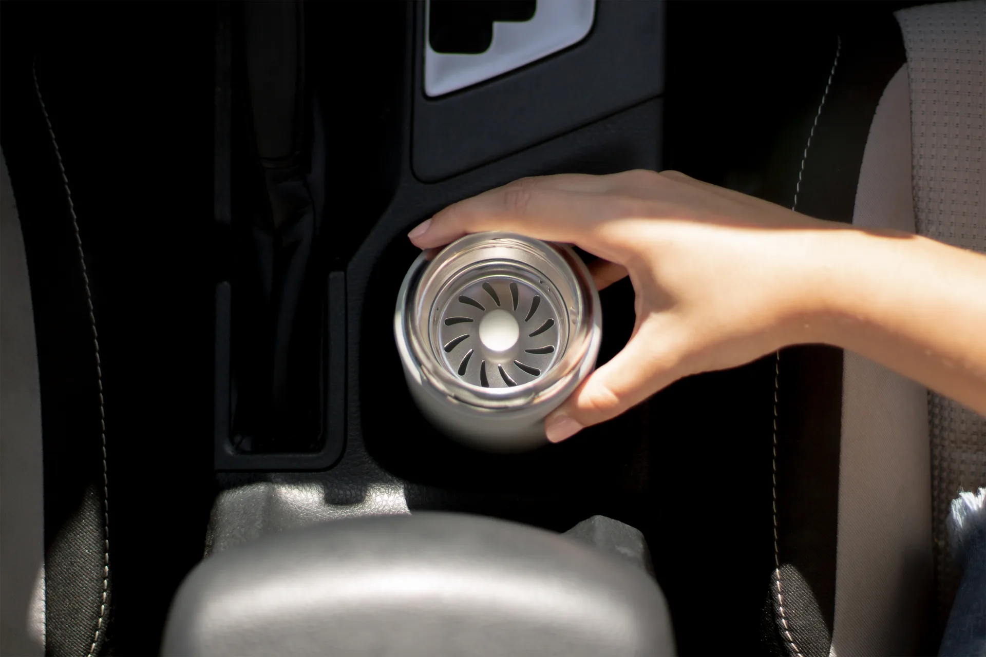 Tazza termica Carter con protezione antispruzzo 47 cl, Bianco opaco Fellow