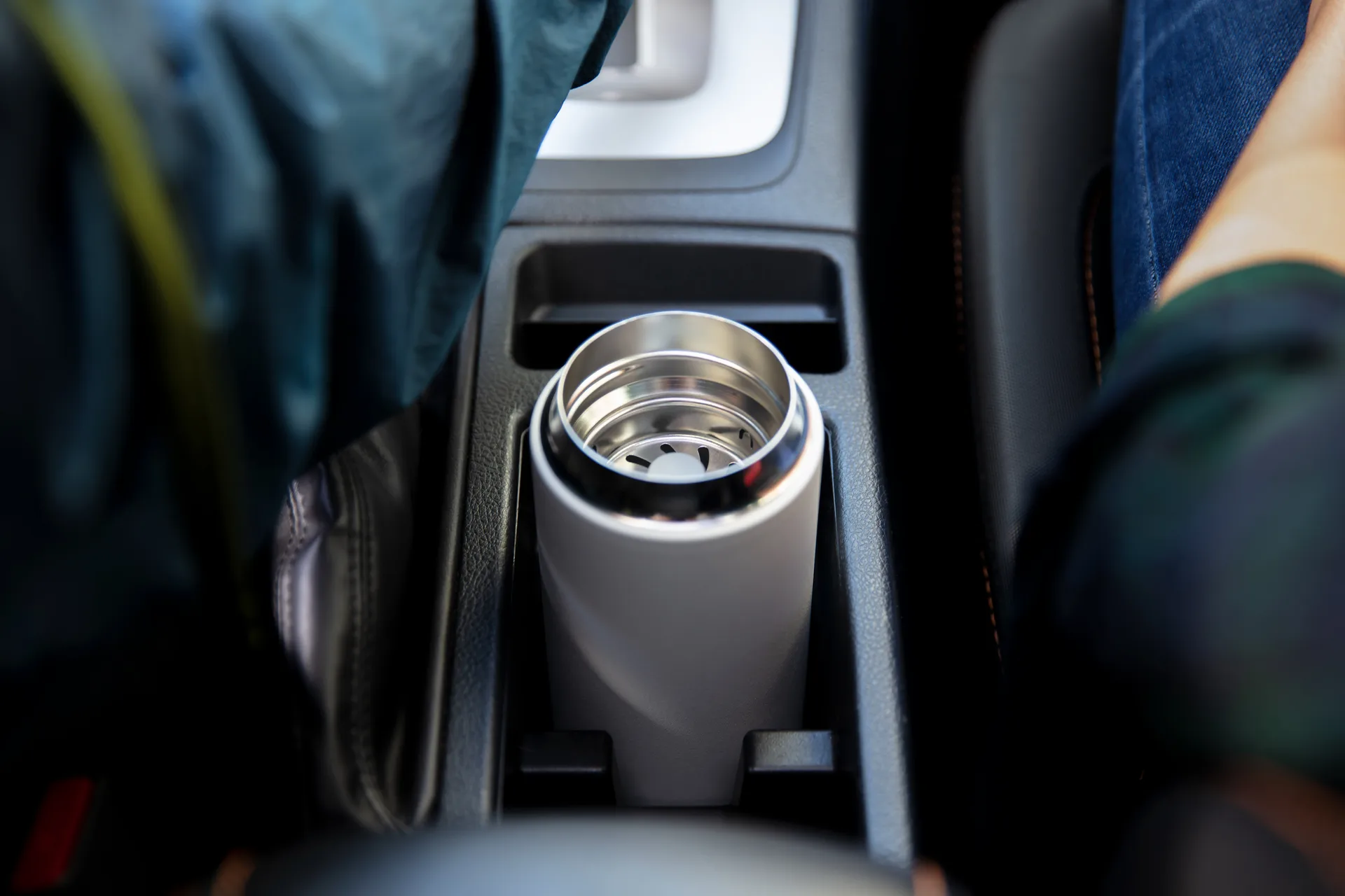 Tazza termica Carter con protezione antispruzzo 47 cl, Bianco opaco Fellow