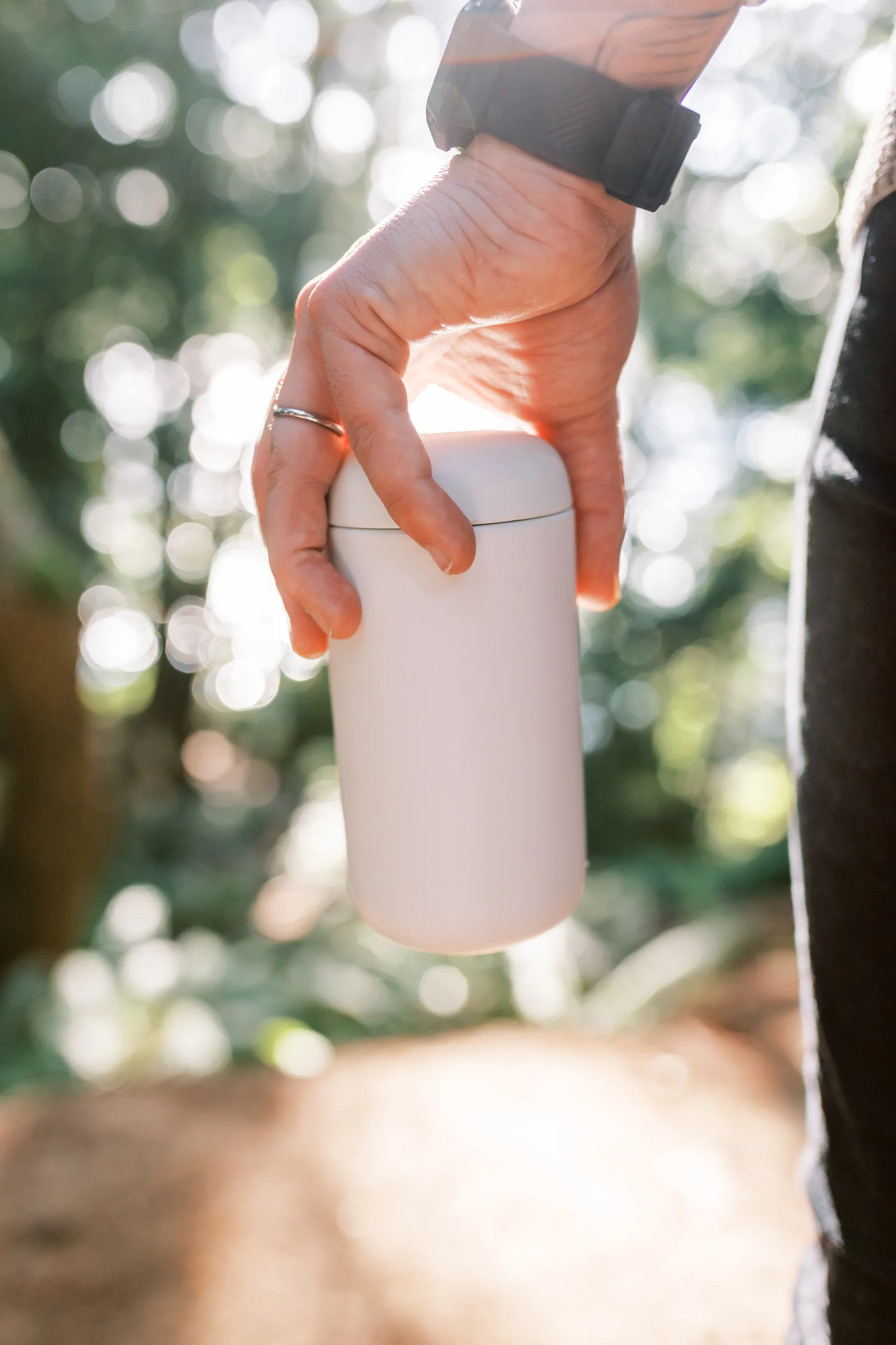 Tazza termica Carter con protezione antispruzzo 47 cl, Bianco opaco Fellow