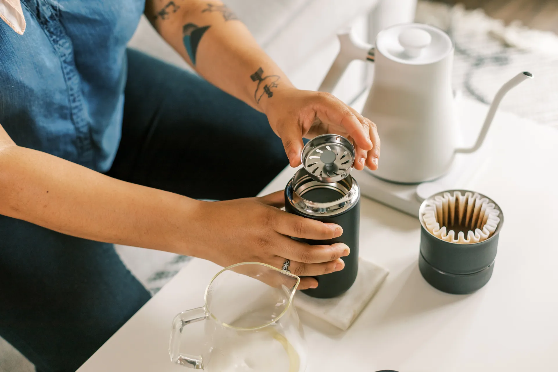 Tazza termica Carter con protezione antispruzzo 47 cl, Nero opaco Fellow
