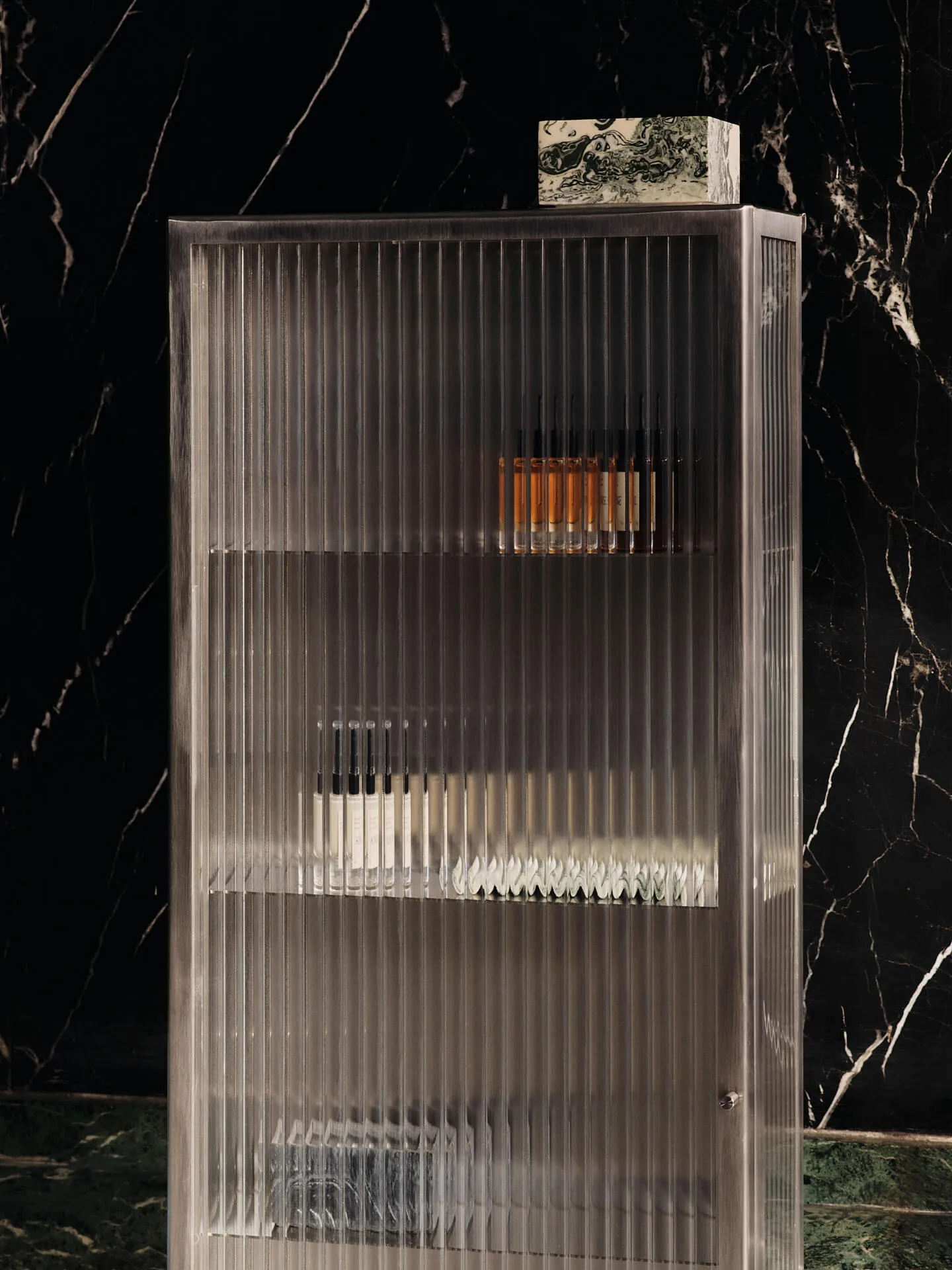 Armadietto da parete Haze 35x100 cm, Stainless steel Ferm Living