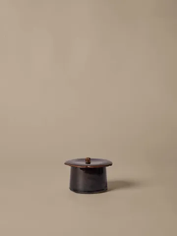 Barattolo Marnen con coperchio - Carob brown, Ø11x9 cm - Ferm Living