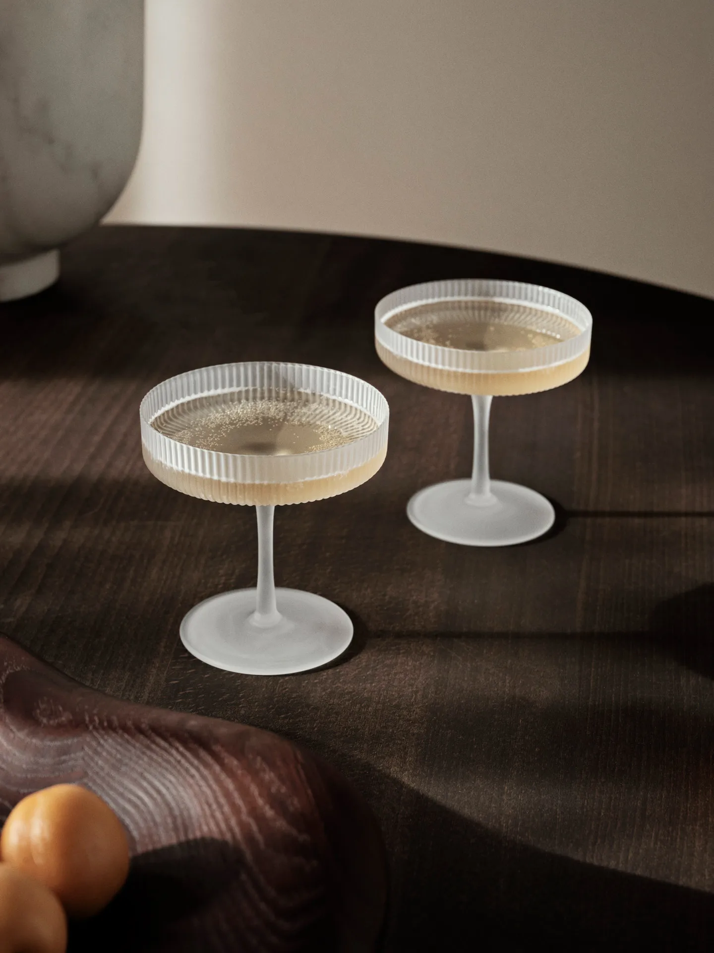 Bicchiere da champagne Ripple confezione da 2, Frosted Ferm Living