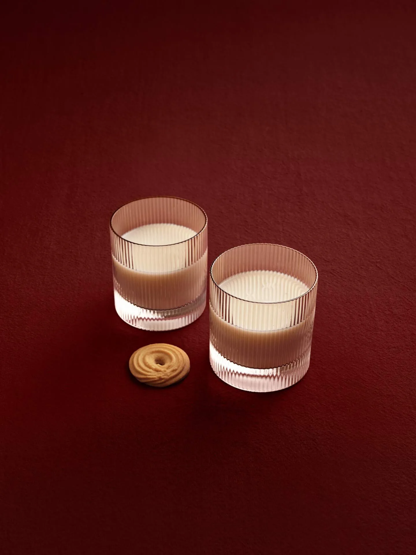 Bicchieri tumbler Ripple 25 cl confezione da 2, Blush Ferm Living