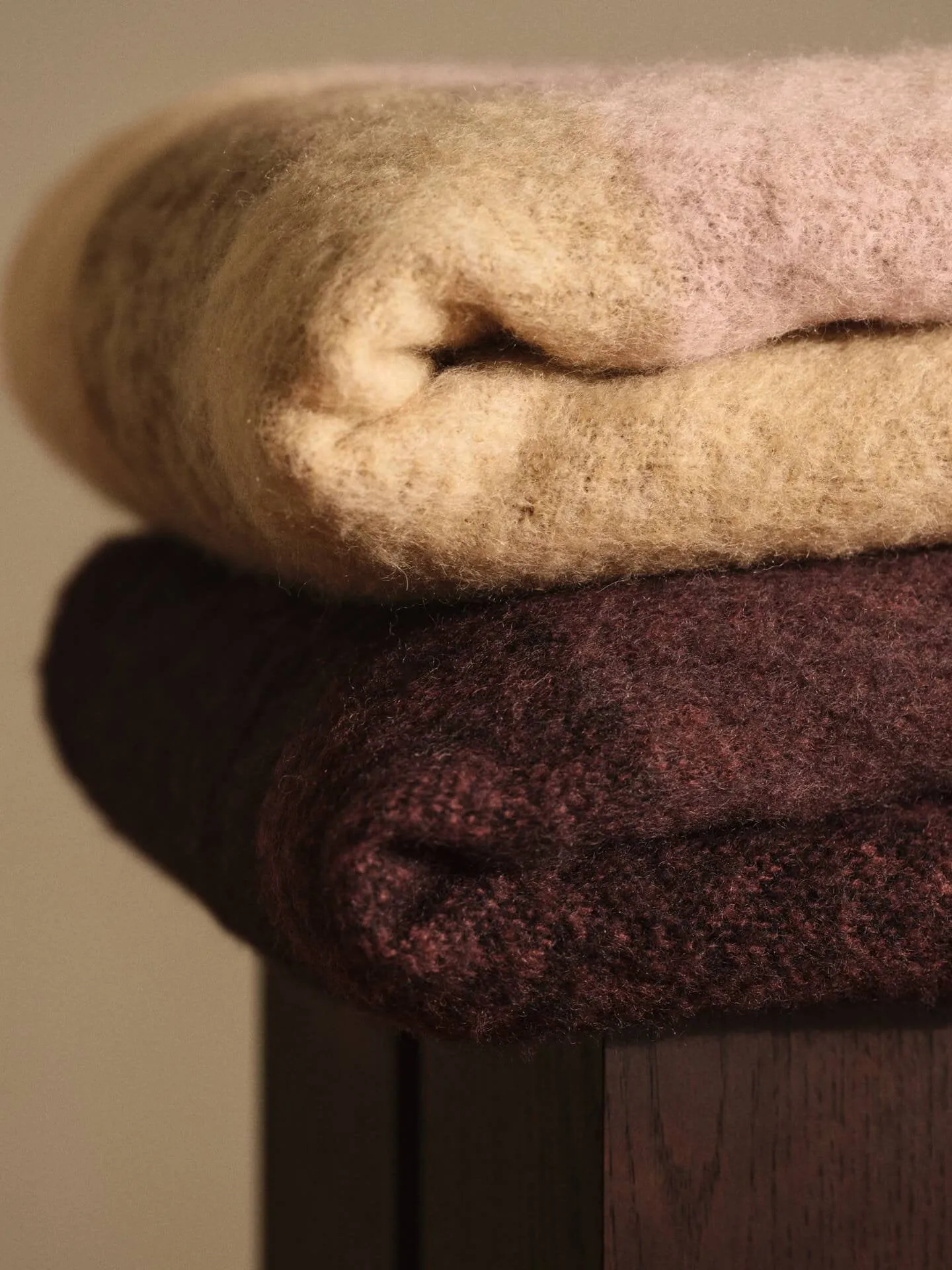 Blur plaid in mohair, Butter-pale rose, 130x170 cm Ferm Living