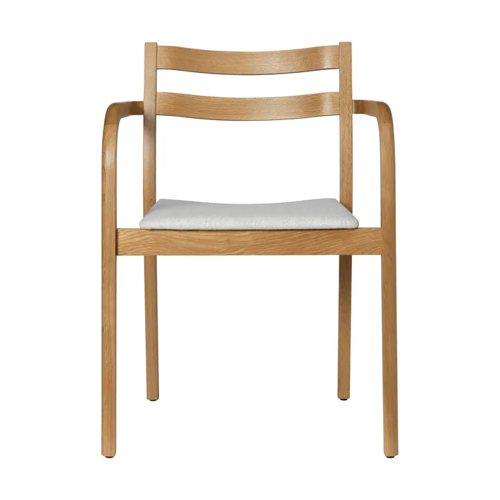 Boda poltrona con braccioli - Seduta imbottita, natural oak-off-white - Ferm Living