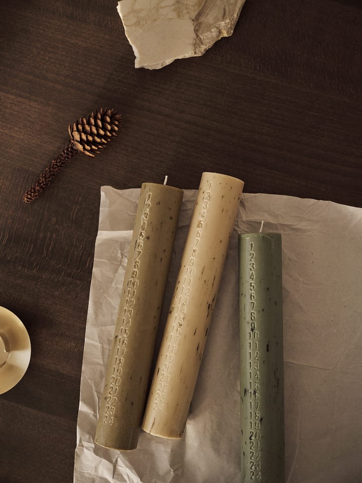 Candela calendario Mura, Artichoke green Ferm Living