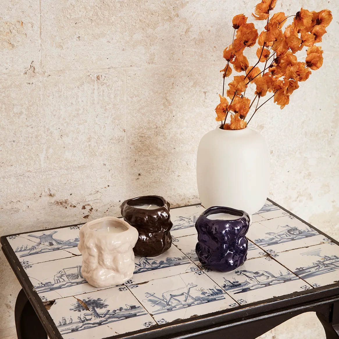 Candela profumata Tuck, rosso-marrone Ferm Living