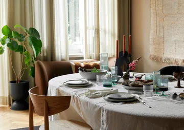 Candeliere Erode 21x27x4 cm - Alluminio Annerito - Ferm Living