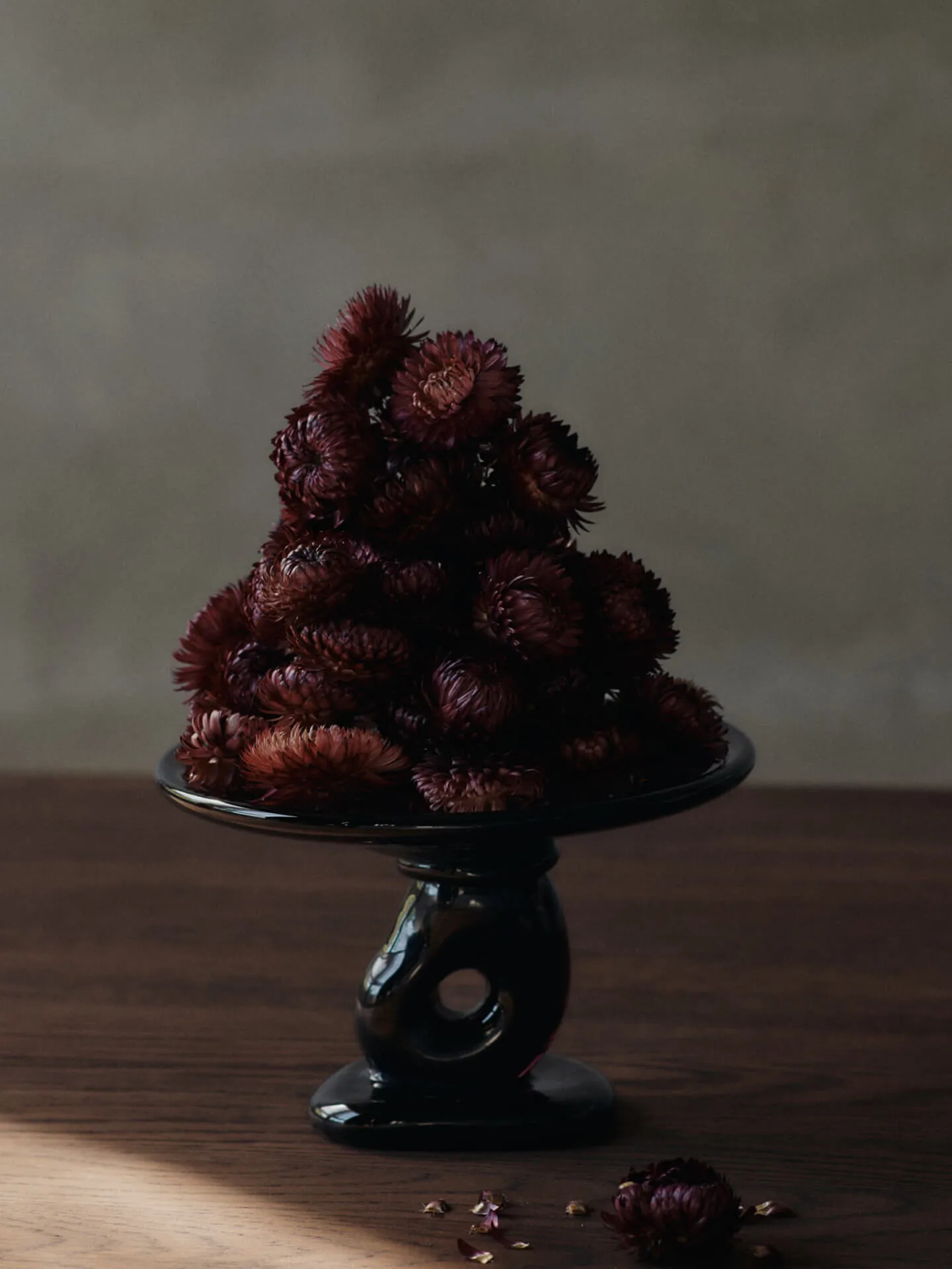 Centrotavola Damo in vetro piatto Ø21 cm, Dark Grape Ferm Living