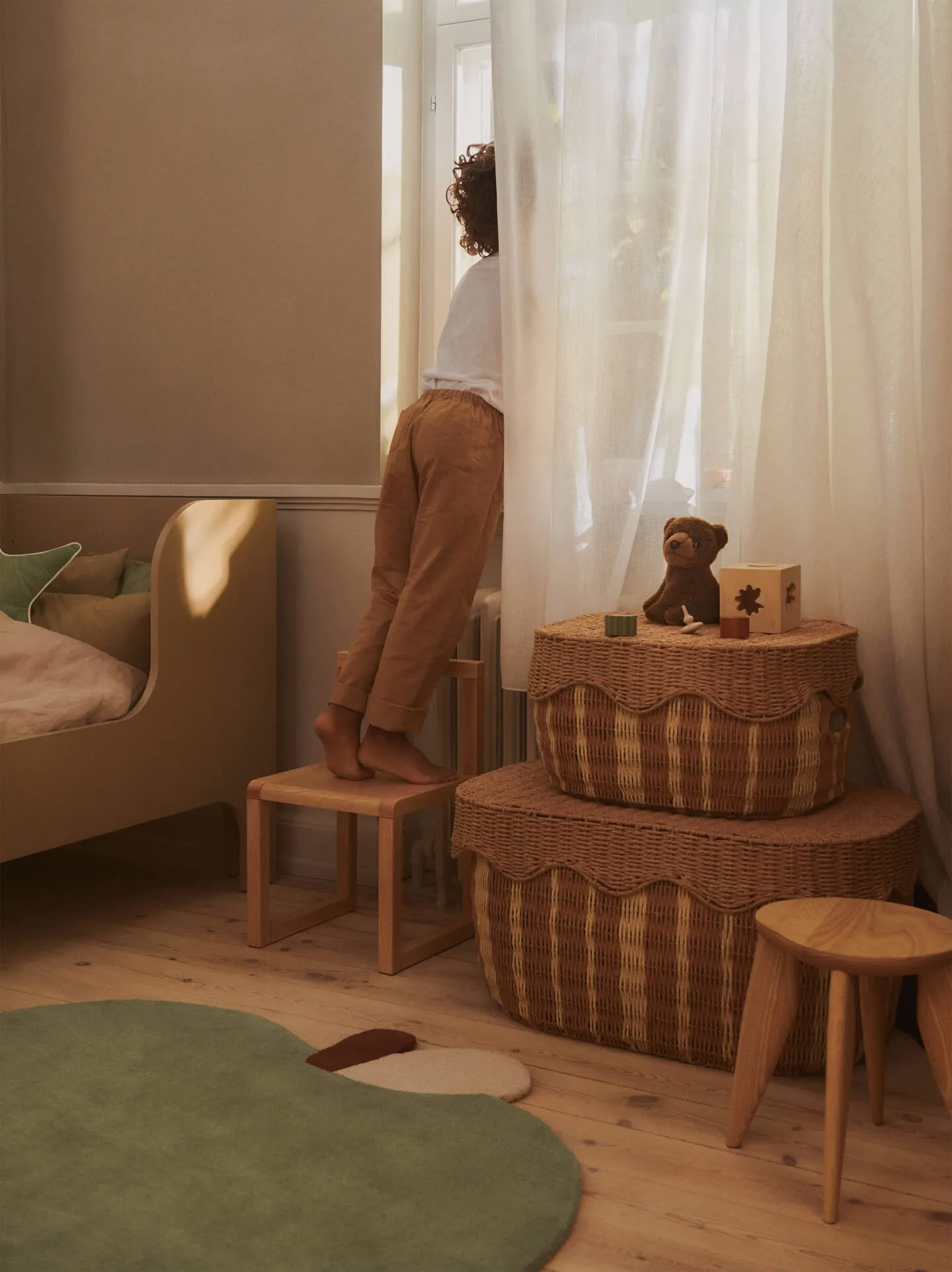 Cestino portaoggetti Rivan 2 pezzi, Natural-off-white Ferm Living