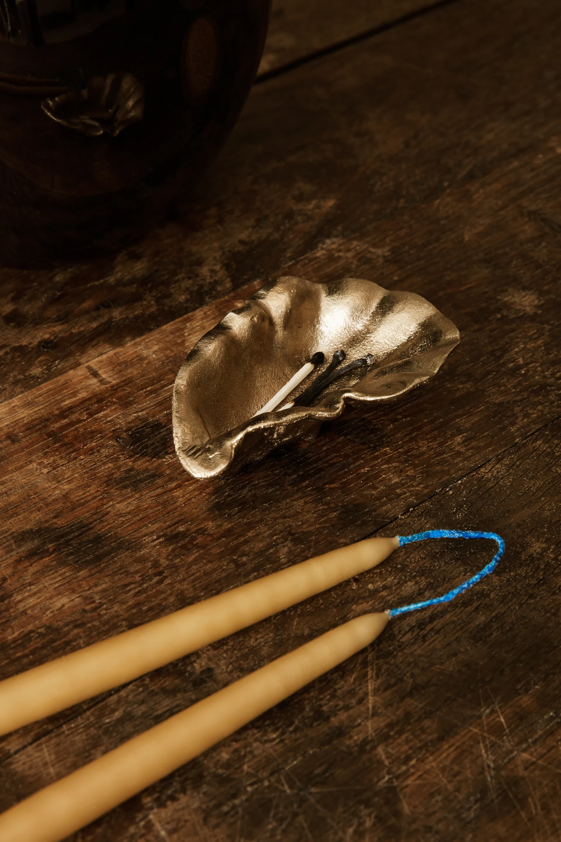 Ciotola decorativa Oyster 10,5 cm, ottone Ferm Living