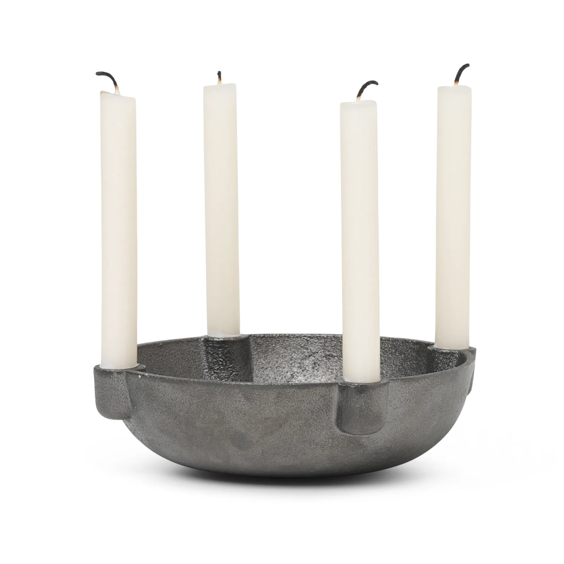 Ciotola portacandele dell'Avvento in ottone, Ottone nero Ferm Living