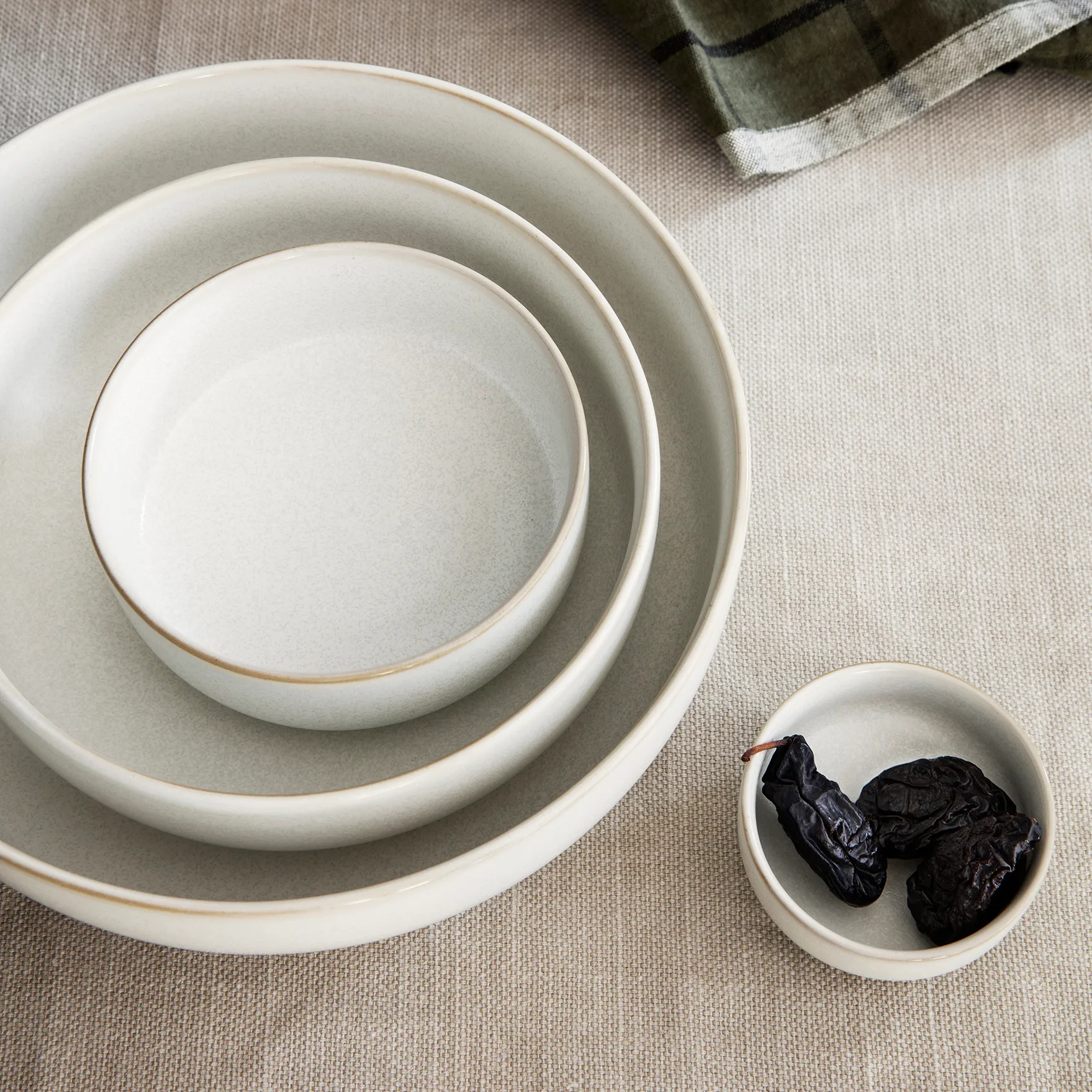 Ciotola Soakki piccola, Crema Ferm Living