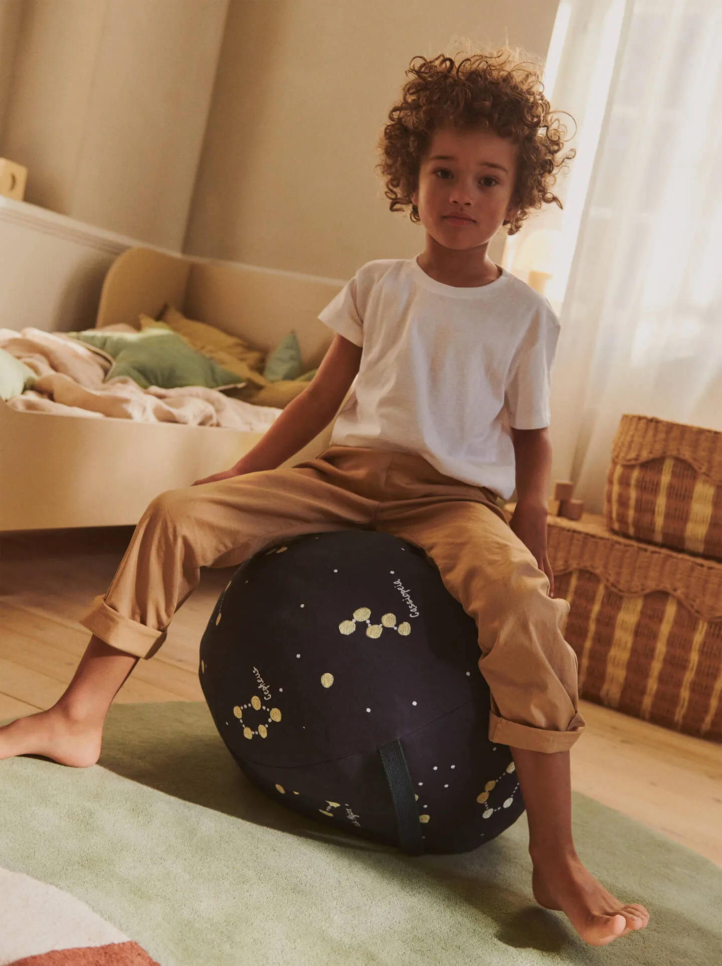 Constellation pouf, Blu scuro, Ø50 cm Ferm Living