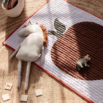 Coperta Apple 80x110 cm - viola-rosso - Ferm Living