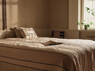 Coperta trapuntata Twill - Off-white-black, 230x260 cm - Ferm Living