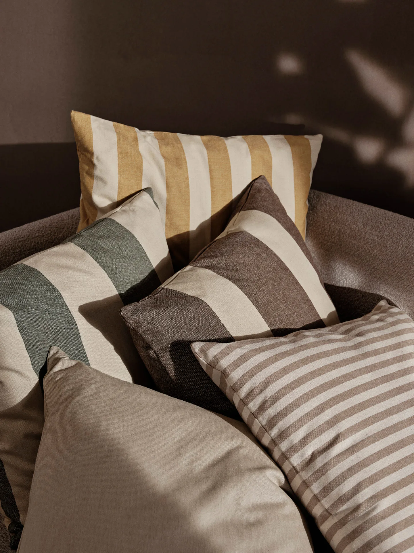 Copricuscino Strand outdoor 50x50 cm, Warm yellow-parchment Ferm Living