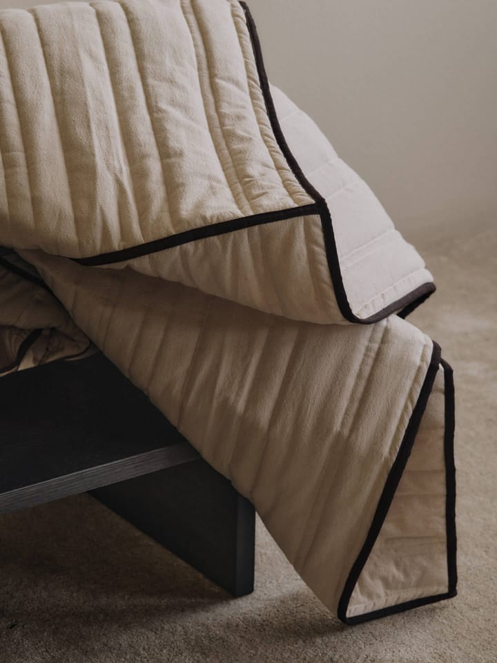Copriletto trapuntato Vari, Natural-dark chocolate, 260x180 cm Ferm Living