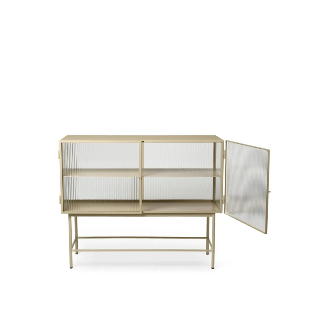 Credenza Haze, Cashmere, vetro ondulato Ferm Living