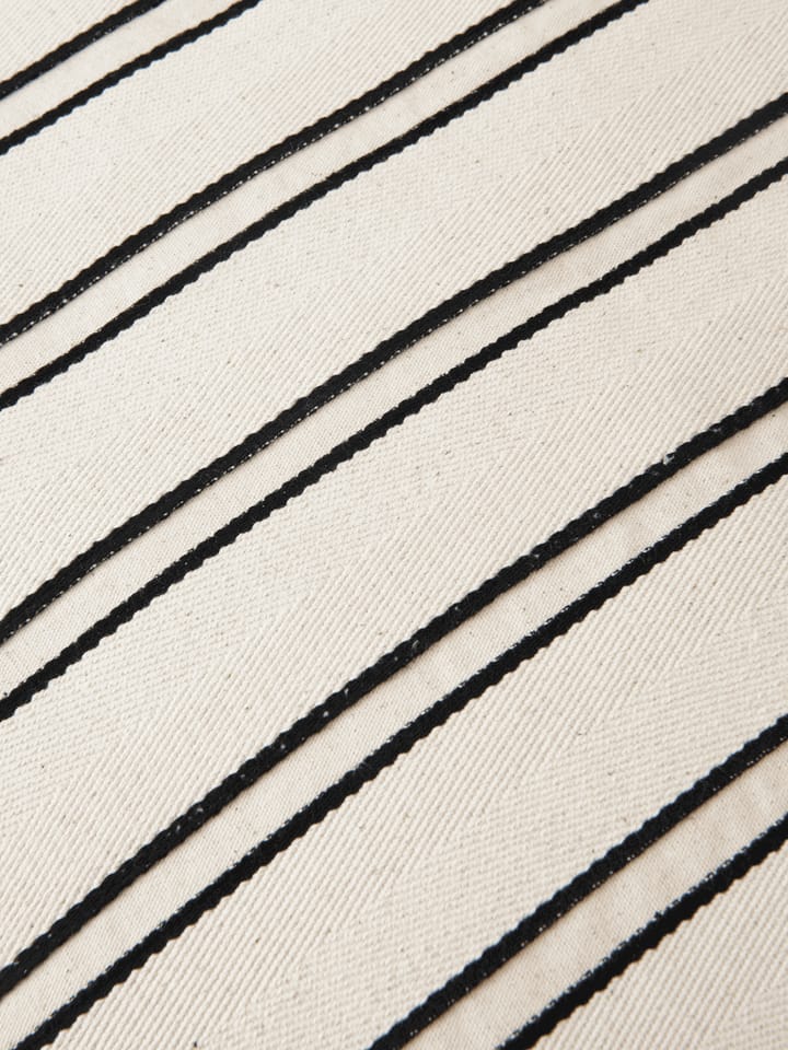 Cuscino cilindro Twill bolster, Off-white-black Ferm Living