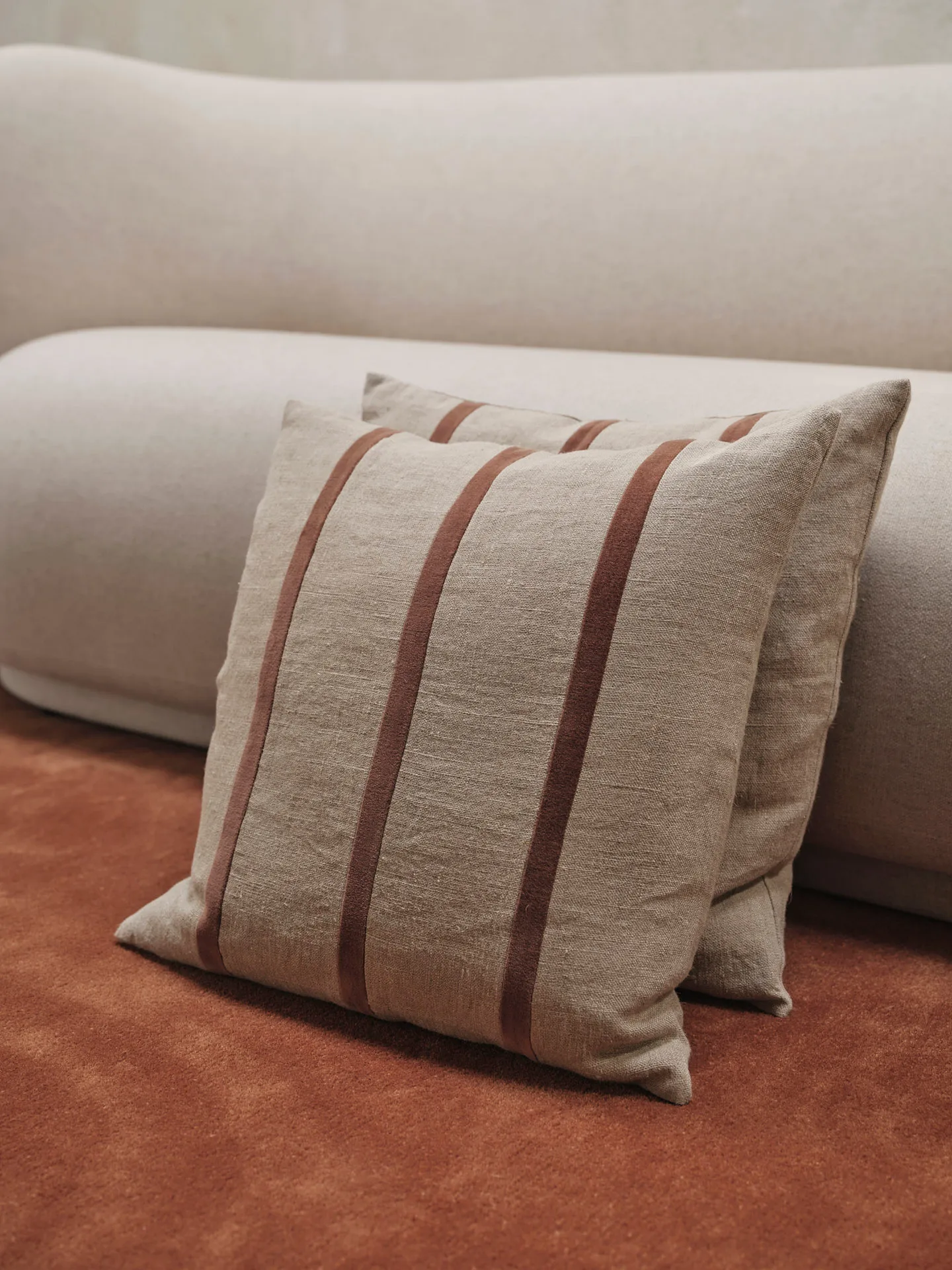 Cuscino Senti Stripe 50x50 cm, Linen-carob brown Ferm Living