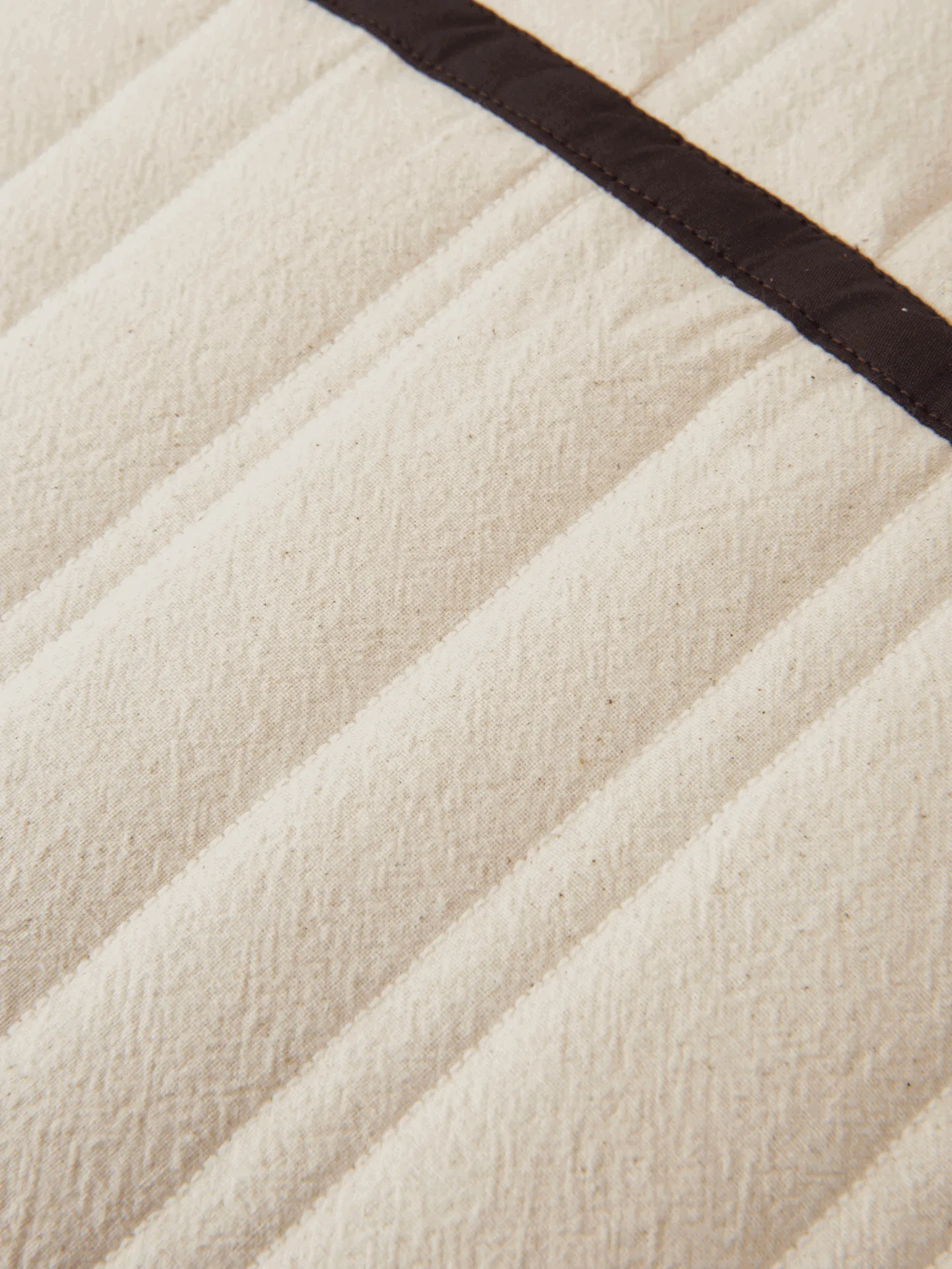 Cuscino trapuntato Vari 60x80 cm, Natural-dark chocolate Ferm Living