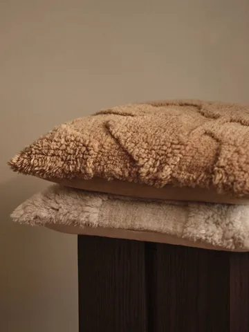 Cuscino tufted Rime - Off-white, 50x50 cm - Ferm Living