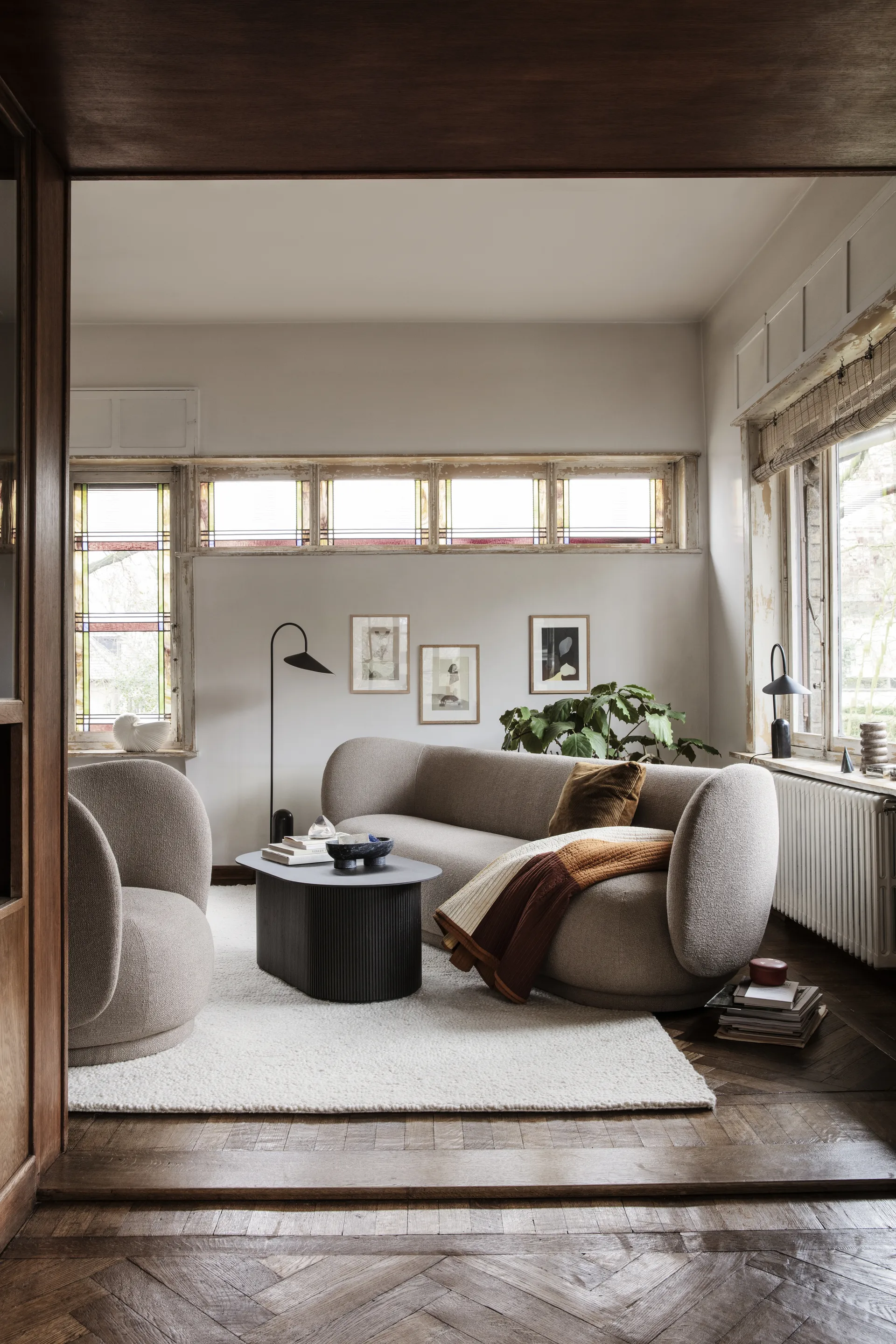 Divano bouclé a 4 posti Rico, Bouclé sand Ferm Living