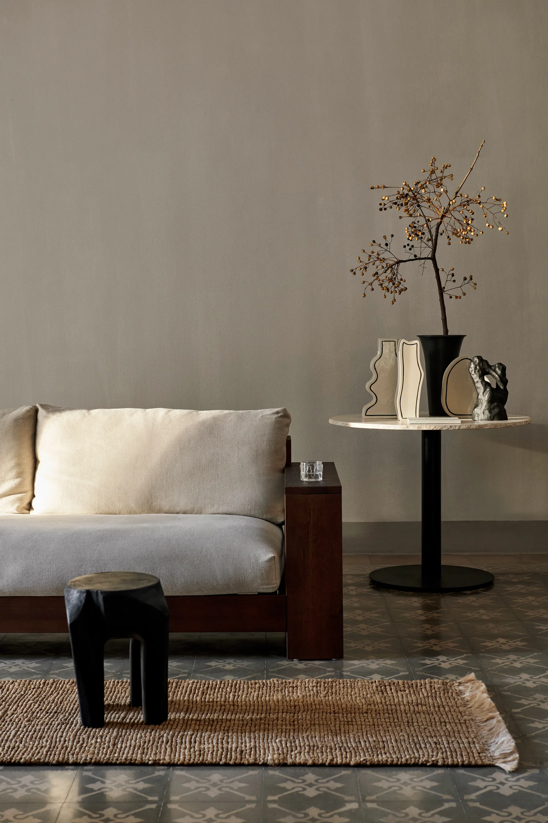 Divano Edre in lino classico, Dark Stained-Natural Ferm Living
