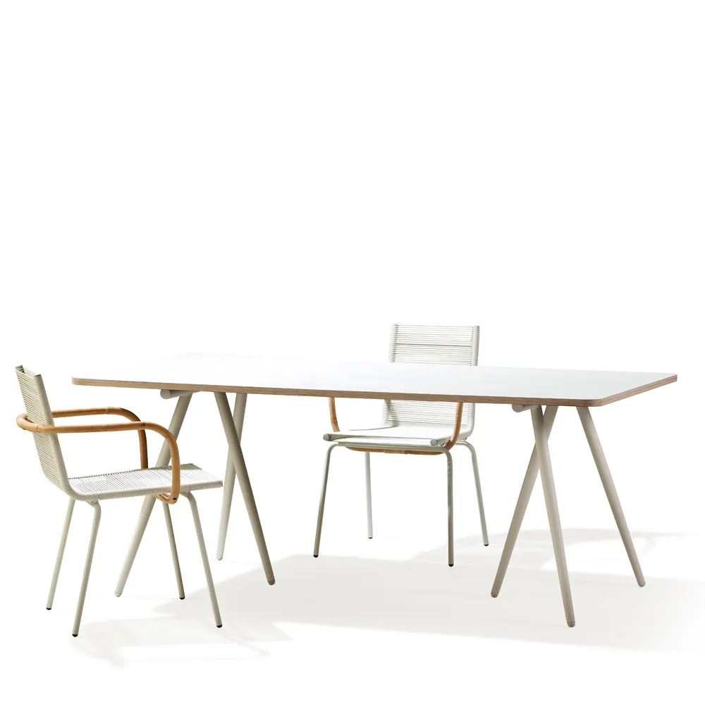 Divano Turn, Tessuto fiord by kvadrat dark grey, supporto nero Ferm Living