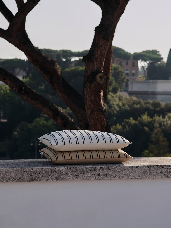 Federa Twill 40x60 cm, Off-white-black Ferm Living