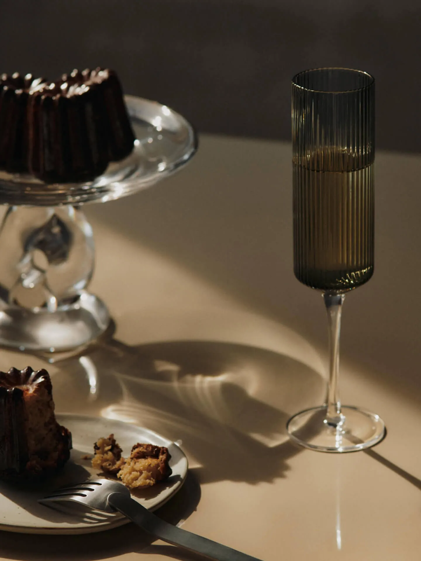 Flute da champagne Ripple 15 cl confezione da 2, Smoked Grey Ferm Living