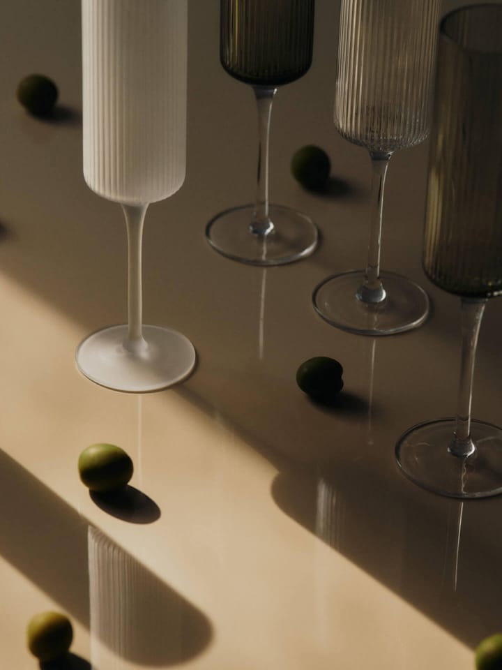 Flute da champagne Ripple 15 cl confezione da 2, Smoked Grey Ferm Living