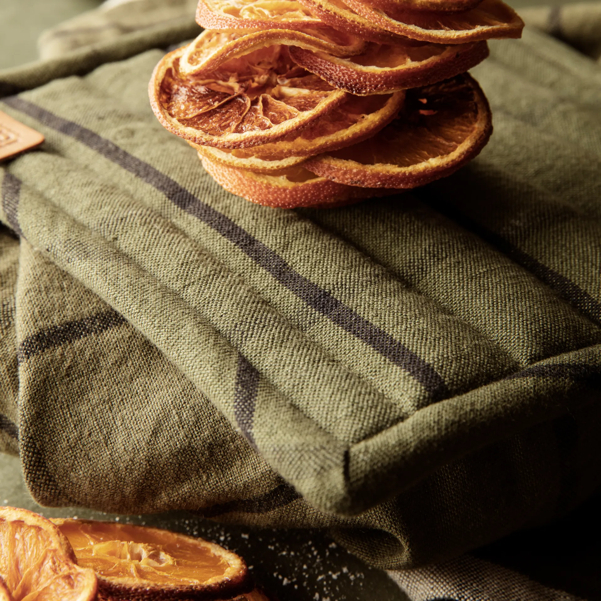 Guanti da forno Hale confezione da 2 , verde-nero Ferm Living
