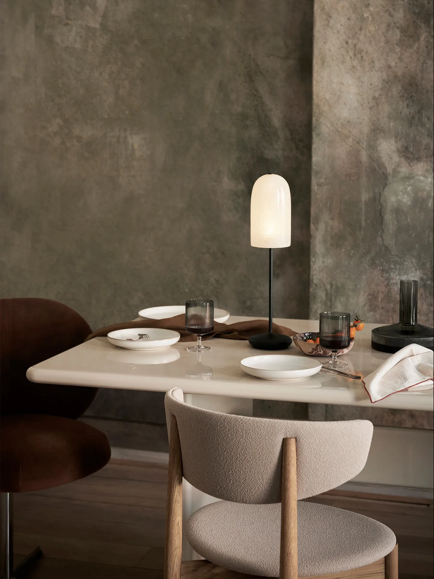 Lampada da tavolo Gry, Nero-Trasparente Ferm Living