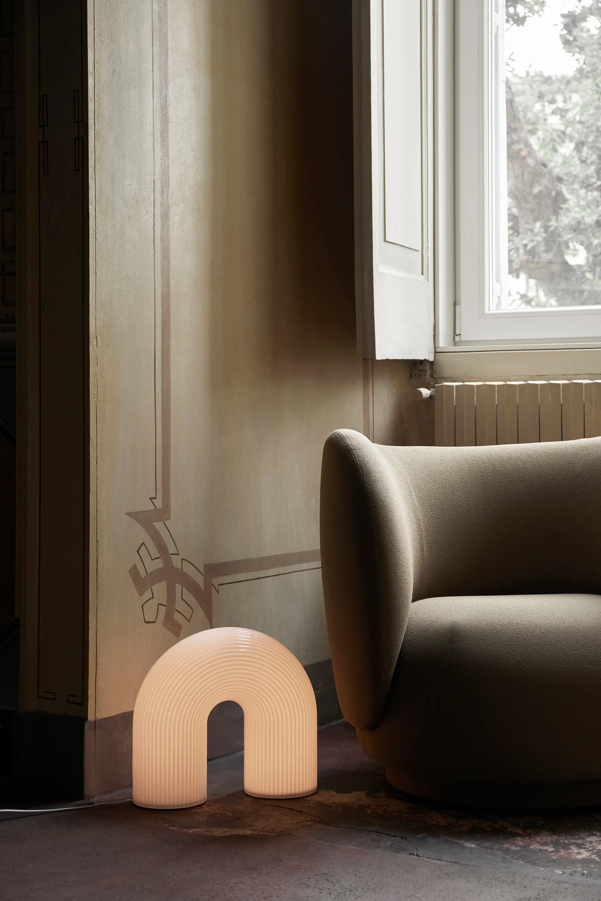 Lampada da terra Vuelta 40x16x36 cm, Bianco Ferm Living