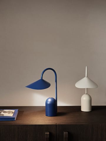 Lampada portatile Arum - Cashmere - ferm LIVING