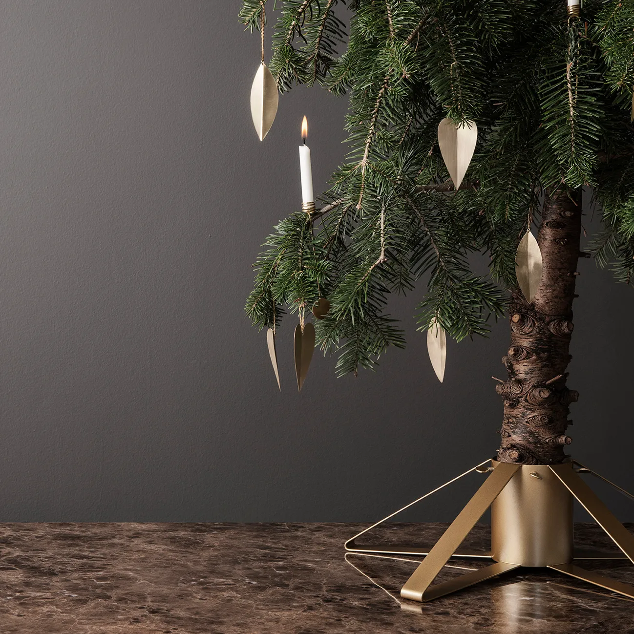 Ornamenti per l'albero di Natale Leaf Brass, Confezione da 4 Ferm Living