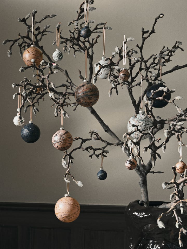Pallina decorativa Marble, confezione mista da 4, Medio Ferm Living