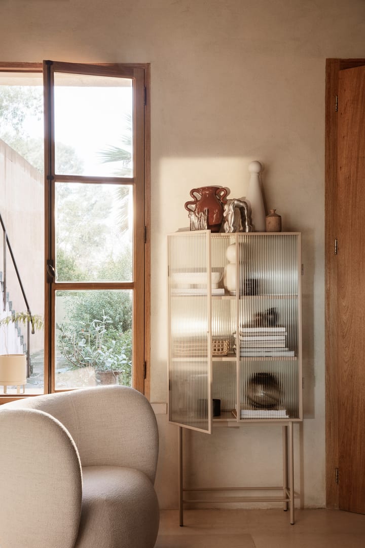 Poltrona boublé Rico, Bouclé di lana off-white Ferm Living