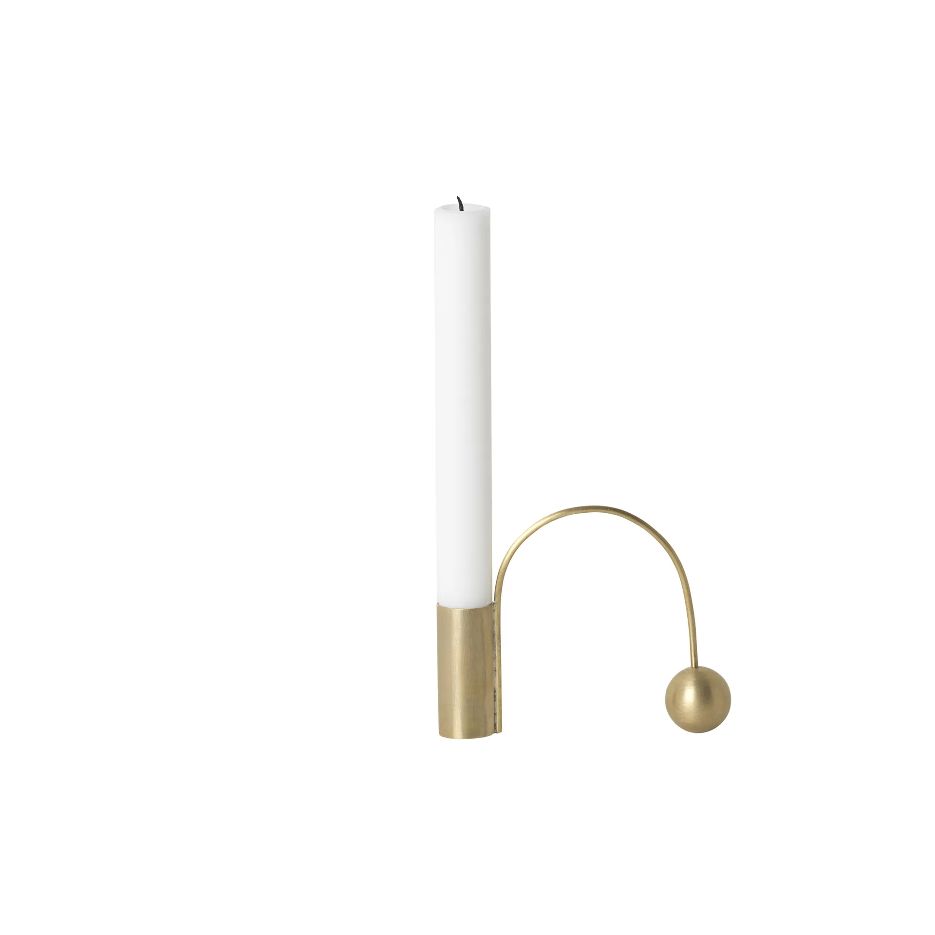 Portacandele Balance in ottone, candelabro Ferm Living