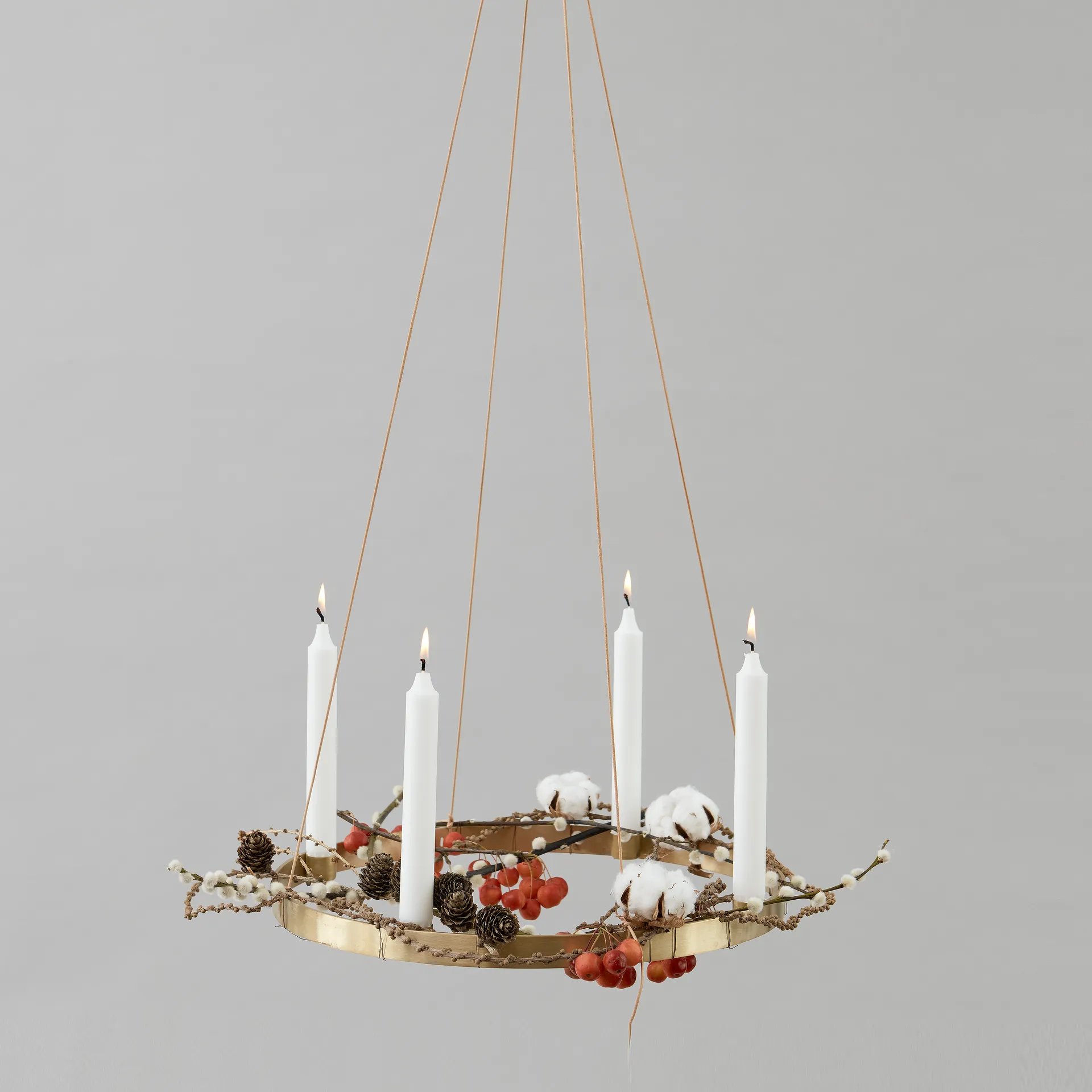 Portacandele Circle in ottone, grande Ferm Living