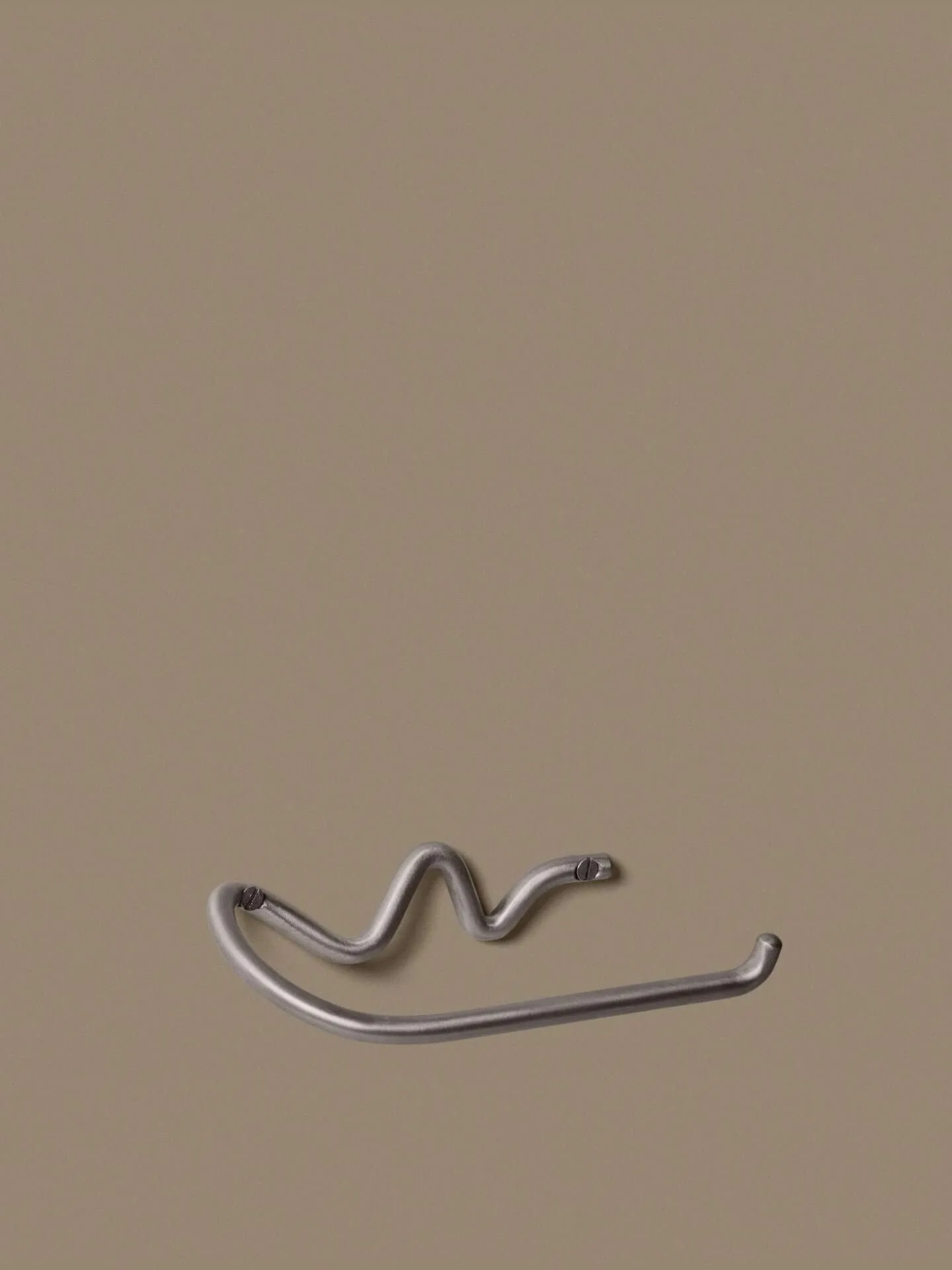 Portarotolo carta igienica Curvature , Acciaio inox Ferm Living