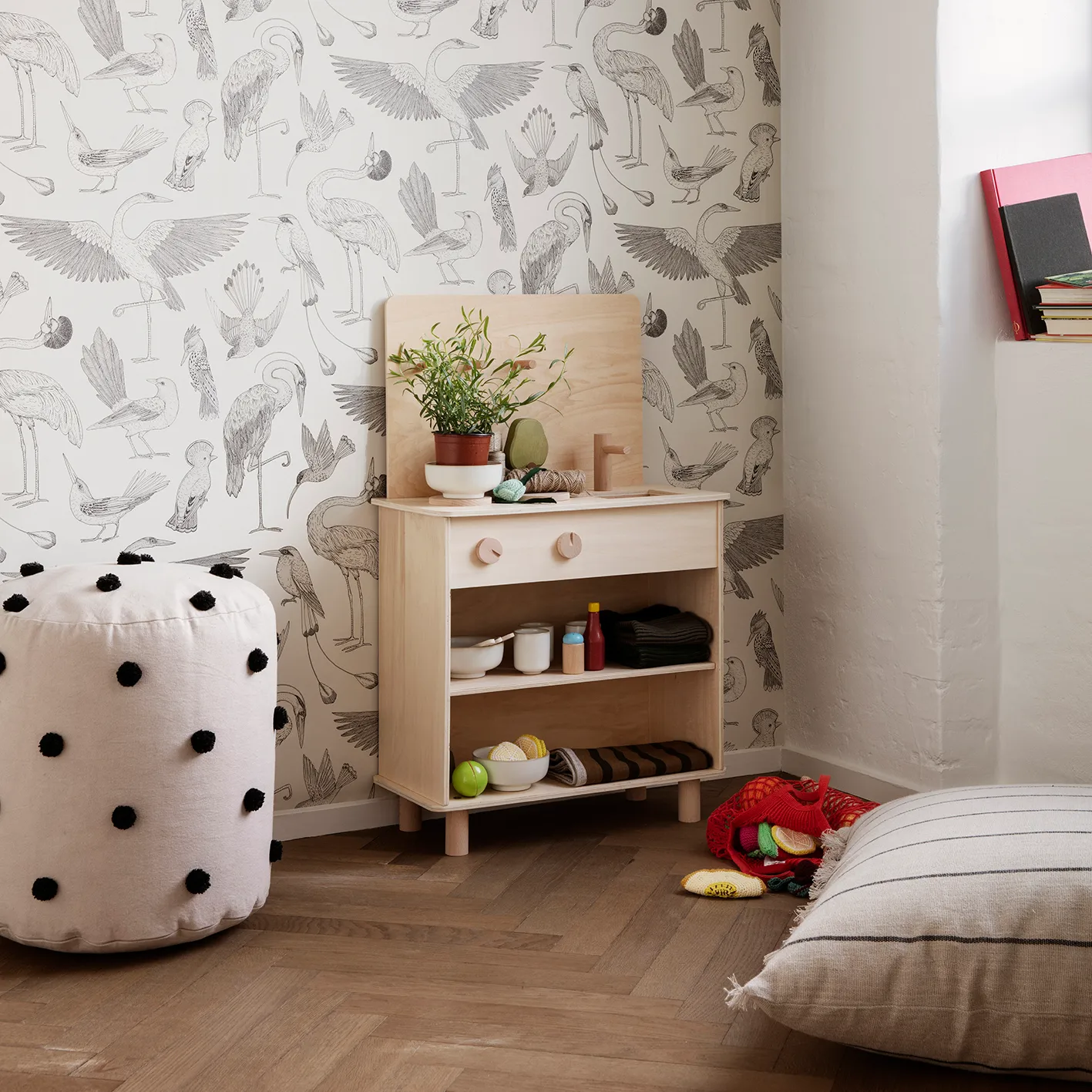 Pouf Dot Ø 39 cm, sand-black Ferm Living
