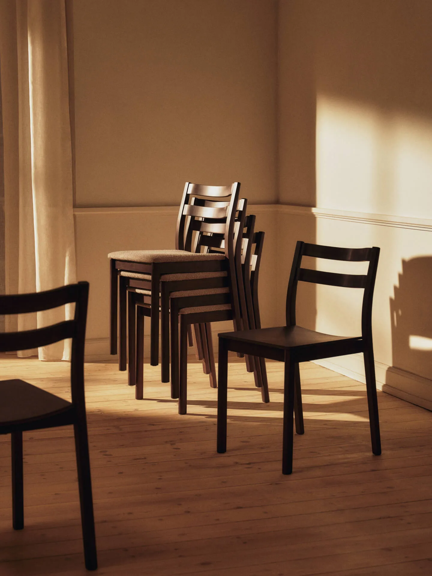 Sedia Boda, Rovere tinto scuro Ferm Living