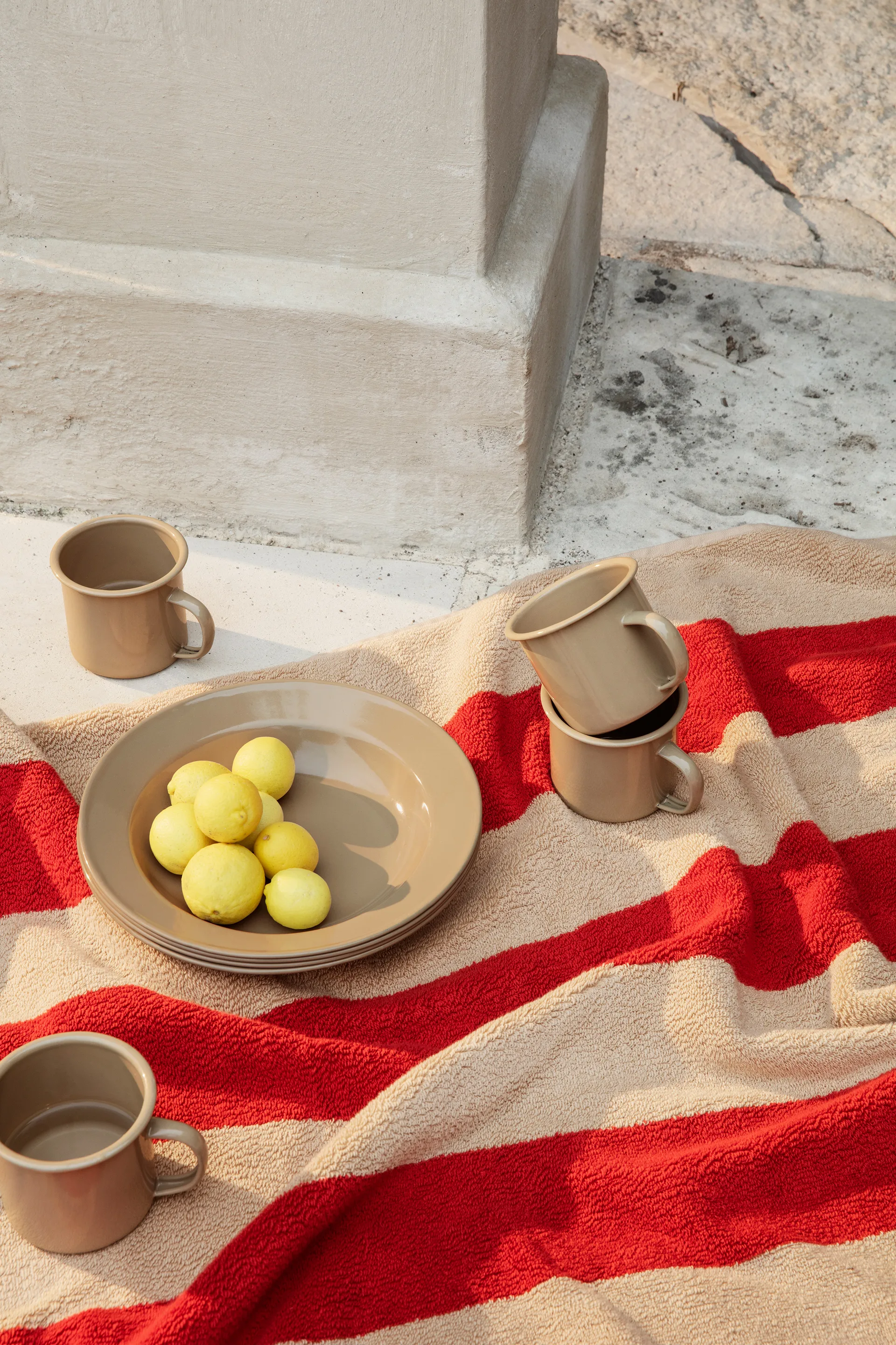 Servizio picnic Yard Picnic 8 pezzi, Cashmere Ferm Living