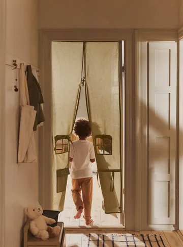 Settle tenda per porta - Elm green, 85x205 cm - Ferm Living